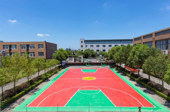 便捷的食宿條件及禮品發放